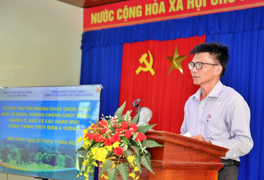 đại diện địa phương