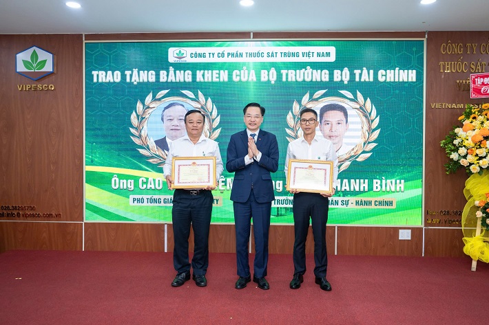 vipesco khen thưởng 2