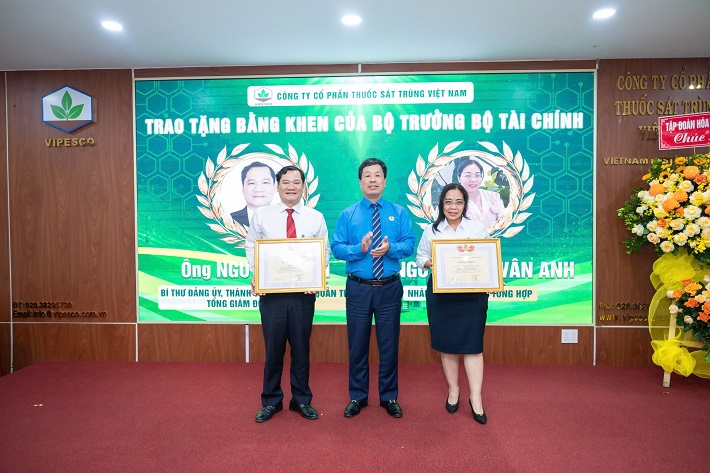 vipesco khen thưởng 6