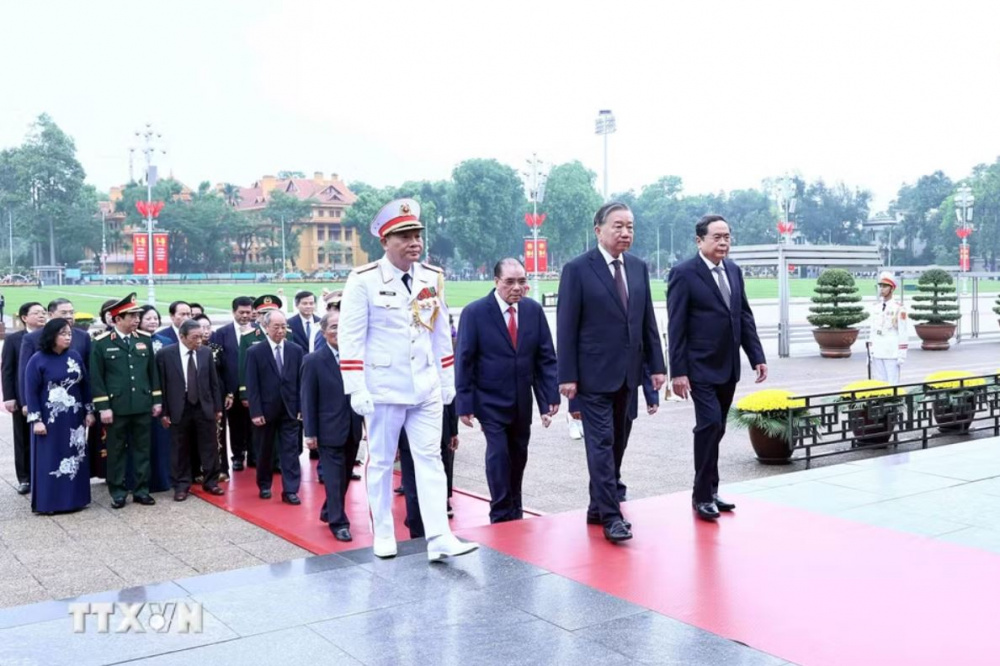 Lãnh đạo Đảng