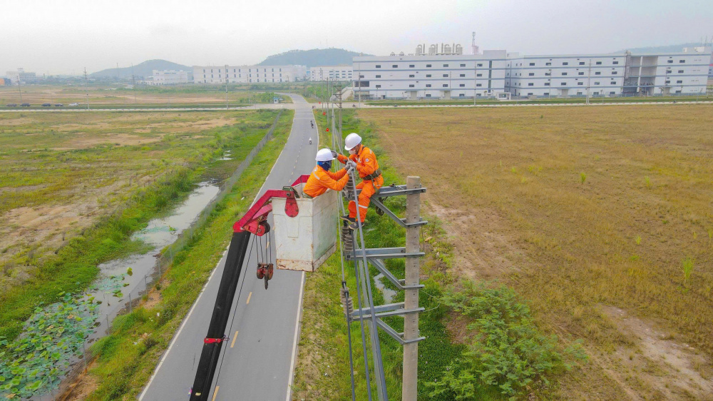 triển khai đồng bộ giải pháp đảm bảo cung ứng điện mùa nắng nóng 2026