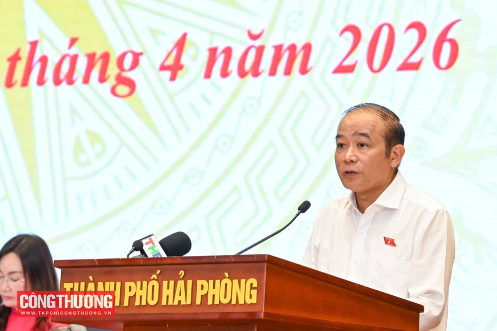 Phó Trưởng đoàn ĐBQH Hải Phòng Lã Thanh Tân thông báo kết quả Kỳ họp thứ Nhất