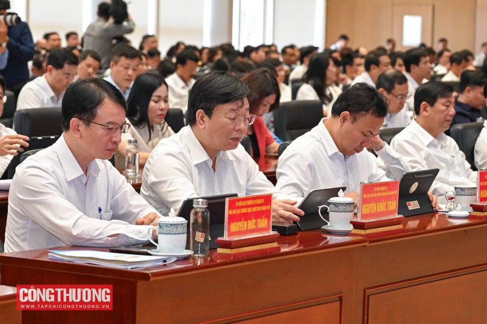 Các đại biểu dự Hội nghị