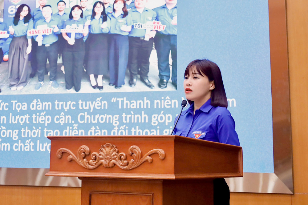 Bí thư Đoàn Thanh niên Bộ Công Thương Nguyễn Ngọc Tâm phát biểu tham luận tại Hội nghị