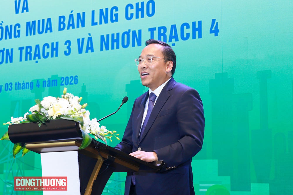 Thứ trưởng Nguyễn Hoàng Long 