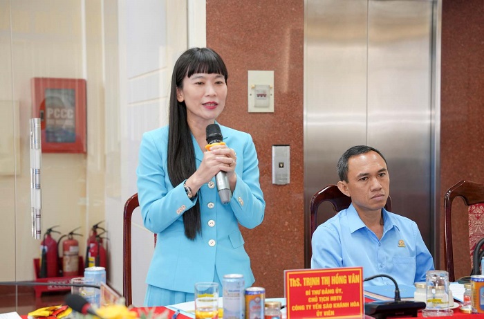 Bà Trịnh Thị Hồng Vân – Chủ tịch Hội đồng thành viên, Công ty Yến sào Khánh Hòa cho rằng, mỗi dữ liệu, tư liệu lưu giữ dấu ấn lịch sử lao động không ngừng sáng tạo của những người gắn bó với nghề.