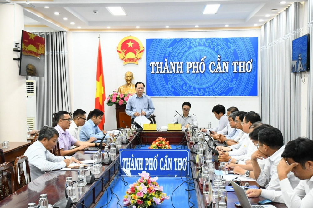 EVN làm việc với các tỉnh phía Nam đảm bảo cung ứng điện 2026