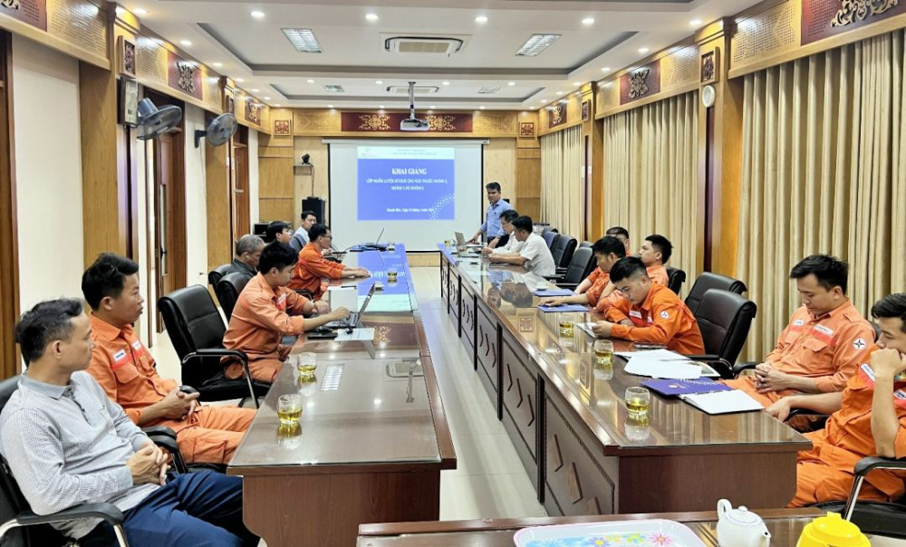 Thủy điện Trung Sơn huấn luyện về ATVSLĐ