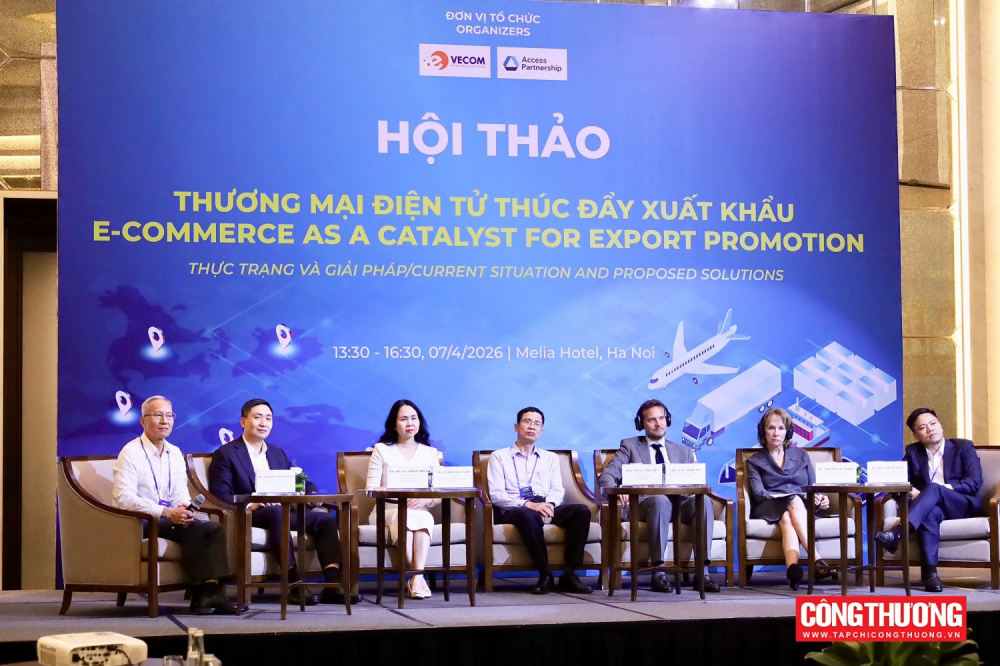 Một số hình ảnh tại hội thảo “Thương mại điện tử thúc đẩy xuất khẩu - Thực trạng và giải pháp”