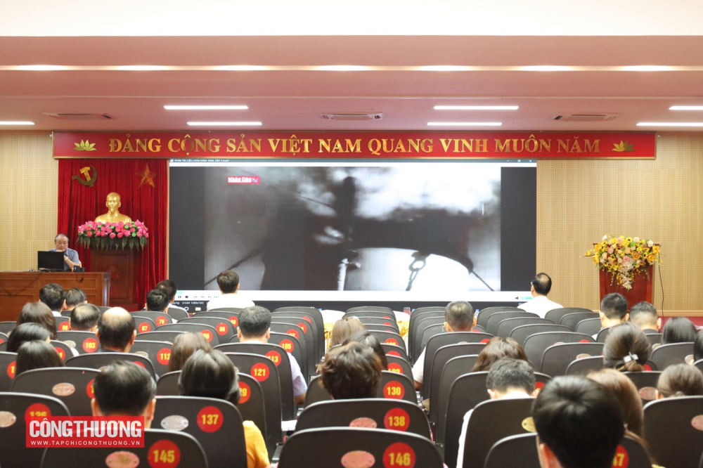 Đảng ủy Bộ Công Thương: Nâng cao năng lực lãnh đạo cho đội ngũ Bí thư Chi bộ và cấp ủy viên cơ sở
