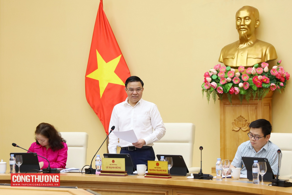 Bộ trưởng Lê Mạnh Hùng làm việc với Cục Đổi mới sáng tạo, Chuyển đổi xanh và Khuyến công
