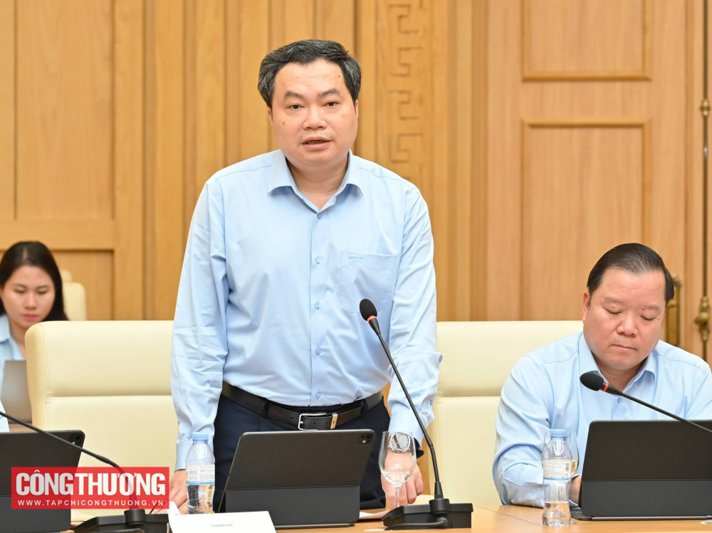 Đại diện các đơn vị thuộc Bộ phát biểu tại buổi làm việc