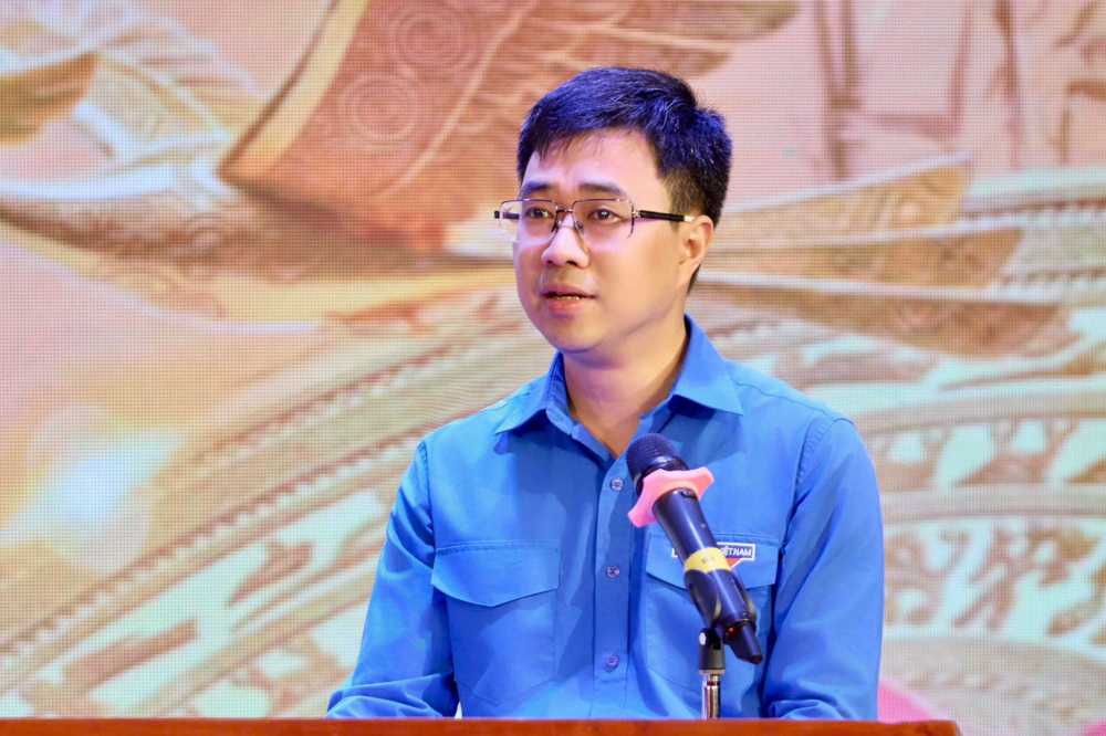Đồng chí Bùi Hoàng Tùng, Bí thư Đoàn Thanh niên Chính phủ chia sẻ tại chương trình.