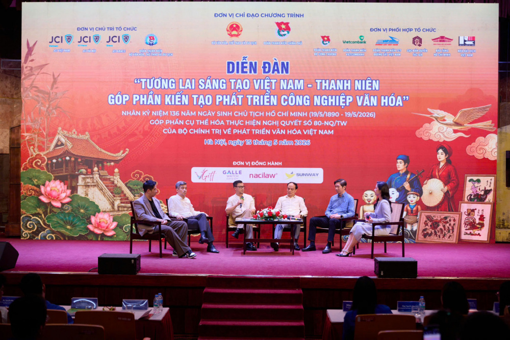 Diễn đàn “Tương Lai Sáng tạo Việt Nam - Thanh niên góp phần kiến tạo phát triển Công nghiệp Văn hóa”.