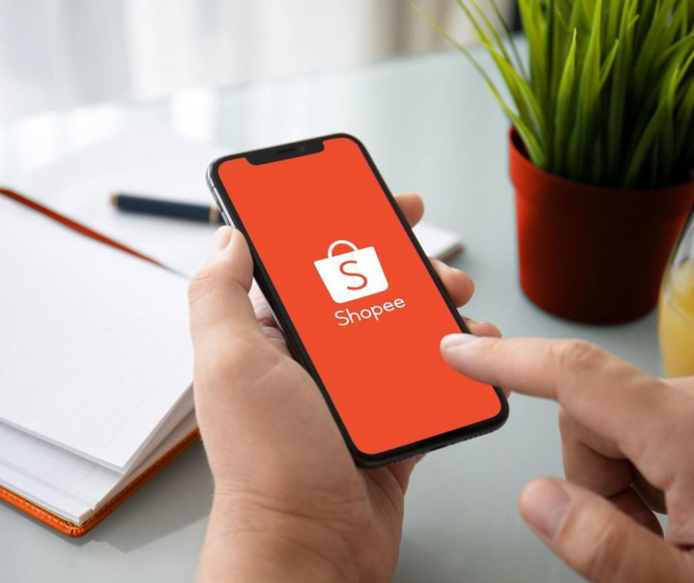 Ủy ban Cạnh tranh Quốc gia vừa có quyết định xử phạt Công ty TNHH Shopee 200 triệu đồng về hành vi cạnh tranh không lành mạnh.