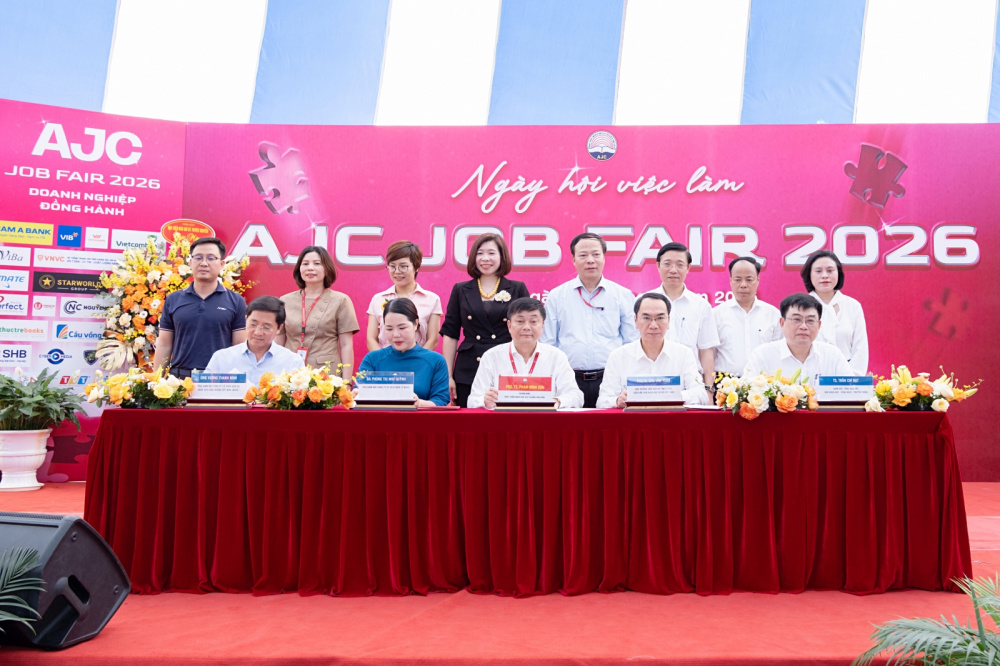 Khoa Kinh tế chính trị gắn kết đào tạo với thực tiễn tại Ngày hội Việc làm AJC Job Fair 2026