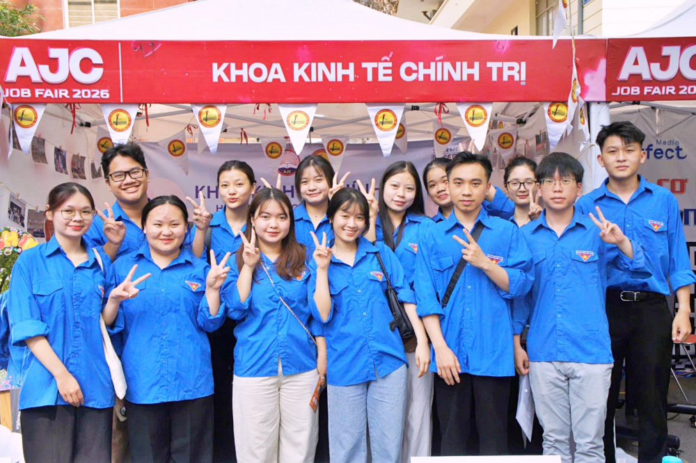 Khoa Kinh tế chính trị gắn kết đào tạo với thực tiễn tại Ngày hội Việc làm AJC Job Fair 2026