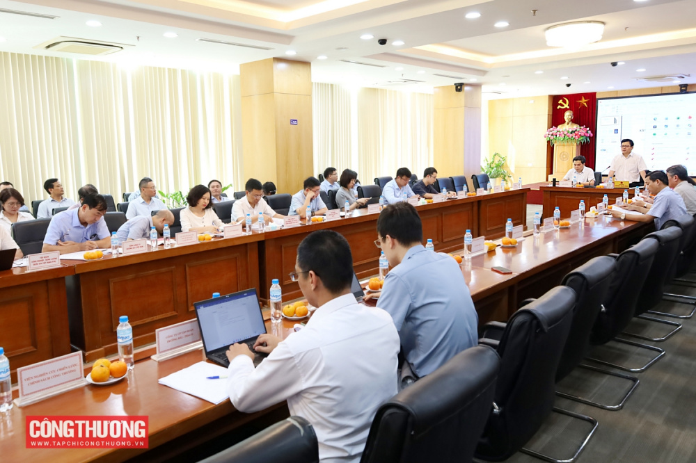 Bộ Công Thương họp Tổ soạn thảo, Tổ biên tập xây dựng Luật Công nghiệp trọng điểm
