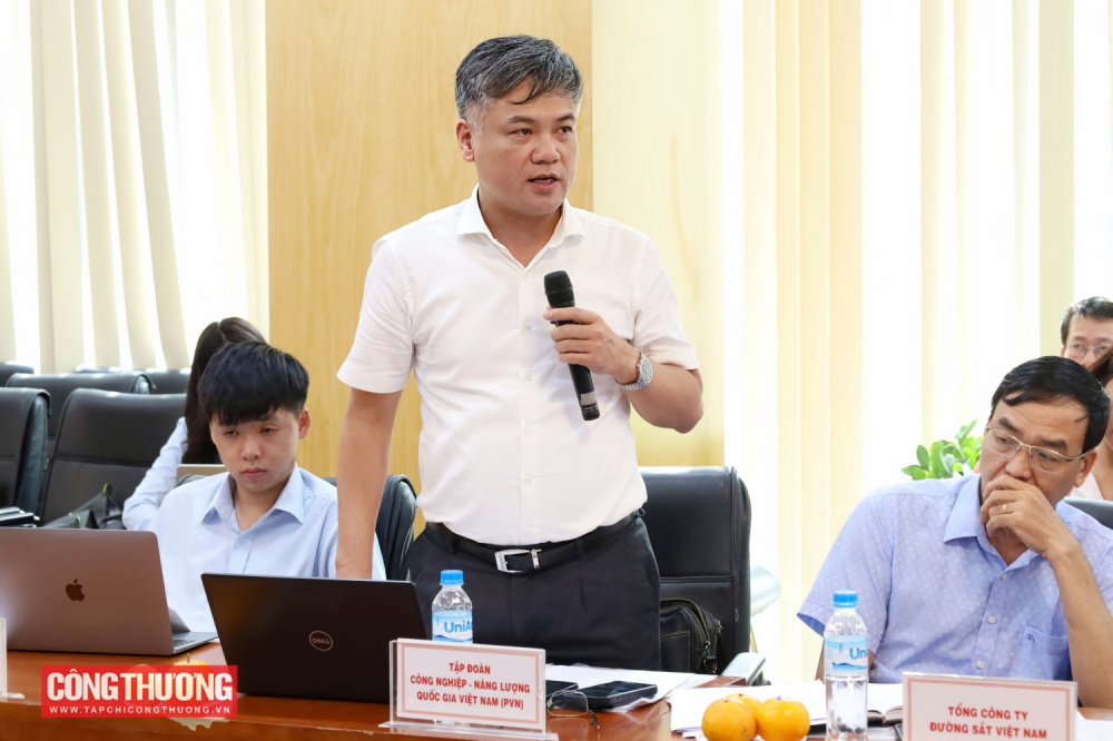 Bộ Công Thương họp Tổ soạn thảo, Tổ biên tập xây dựng Luật Công nghiệp trọng điểm