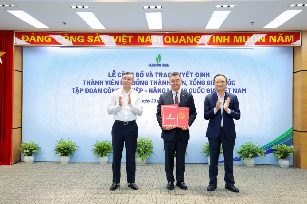Công bố và trao quyết định Tổng Giám đốc Petrovietnam