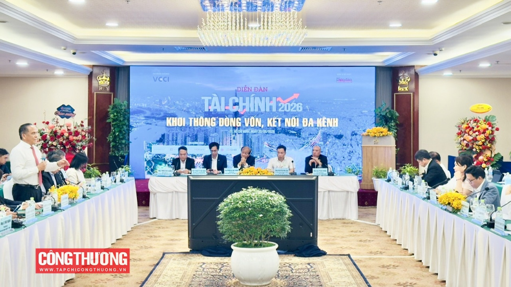tài chính