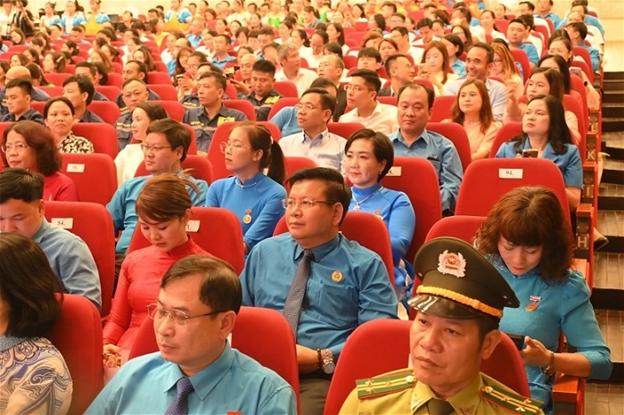 Các đại biểu tham dự chương trình.