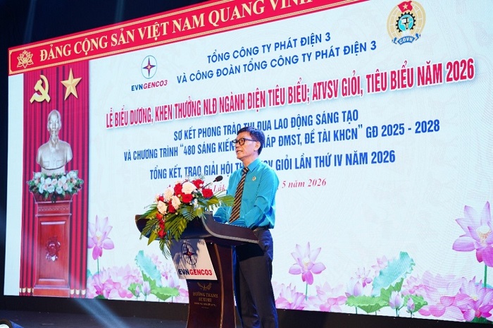 Ông Vũ Quang Sáng - Chủ tịch Công đoàn Tổng Công ty phát biểu tại buổi lễ