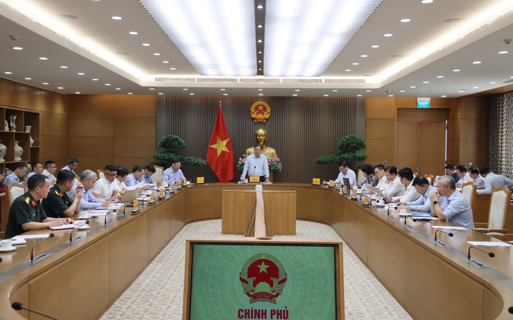 Phó Thủ tướng Thường trực Phạm Gia Túc yêu cầu không để công trình, dự án trọng điểm ngành năng lượng tiếp tục chậm tiến độ