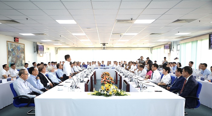 Tổng Công ty Phát điện 3 tổ chức gặp gỡ, tri ân các thế hệ Lãnh đạo trong EVNGENCO3 tại Công ty Nhiệt điện Phú Mỹ năm 2024