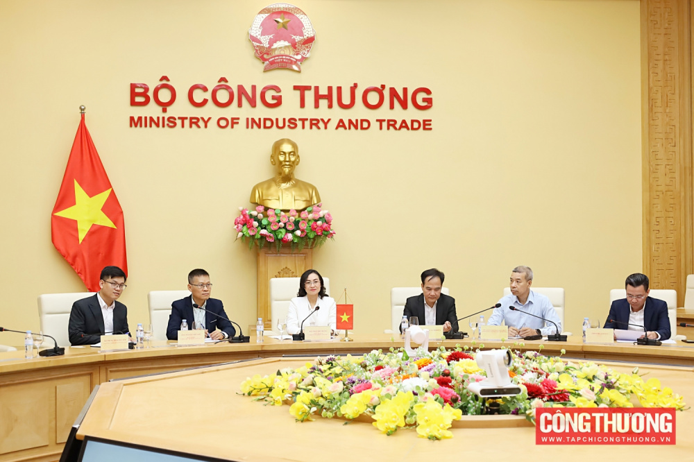 THỨ TRƯỞNG PHAN THỊ THẮNG TIẾP VÀ LÀM VIỆC VỚI THỨ TRƯỞNG PHỤ TRÁCH THƯƠNG MẠI QUỐC TẾ BỘ NGOẠI GIAO PHẦN LAN