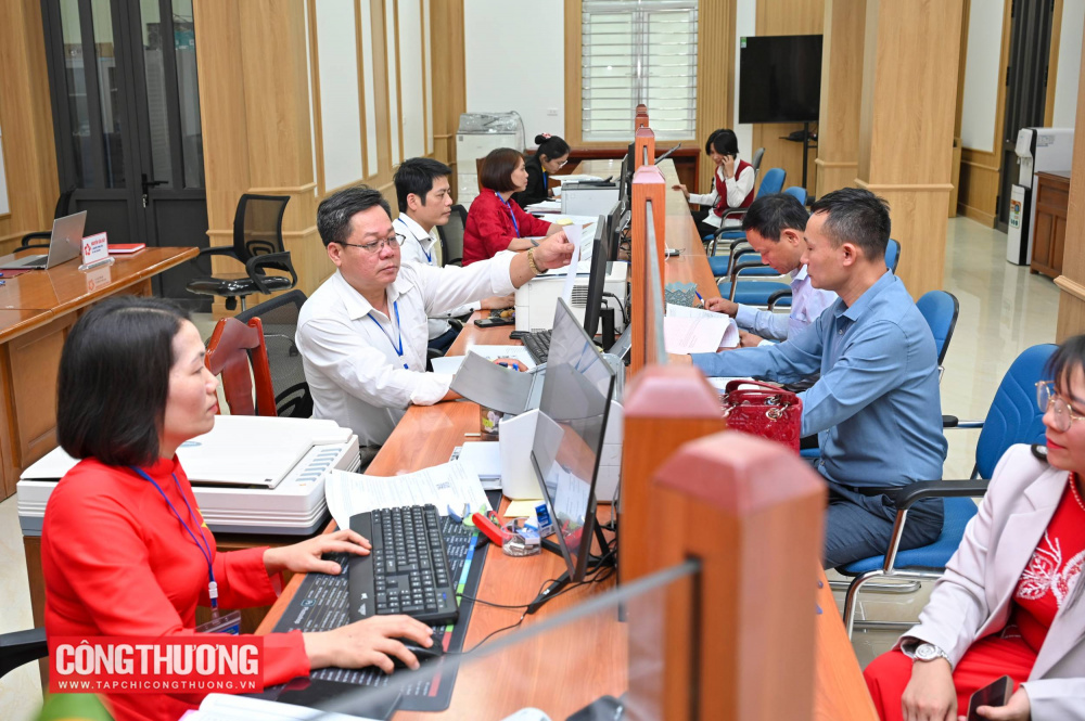 Thực hiện Nghị quyết số 66.7/NQ-CP về cắt giảm, đơn giản hóa thủ tục hành chính dựa trên dữ liệu, Bộ đã tiến hành rà soát tổng thể 505 thủ tục hành chính ở cả 3 cấp chính quyền và xác định được 162 thủ tục có thành phần hồ sơ có thể khai thác trực tiếp từ các cơ sở dữ liệu quốc gia