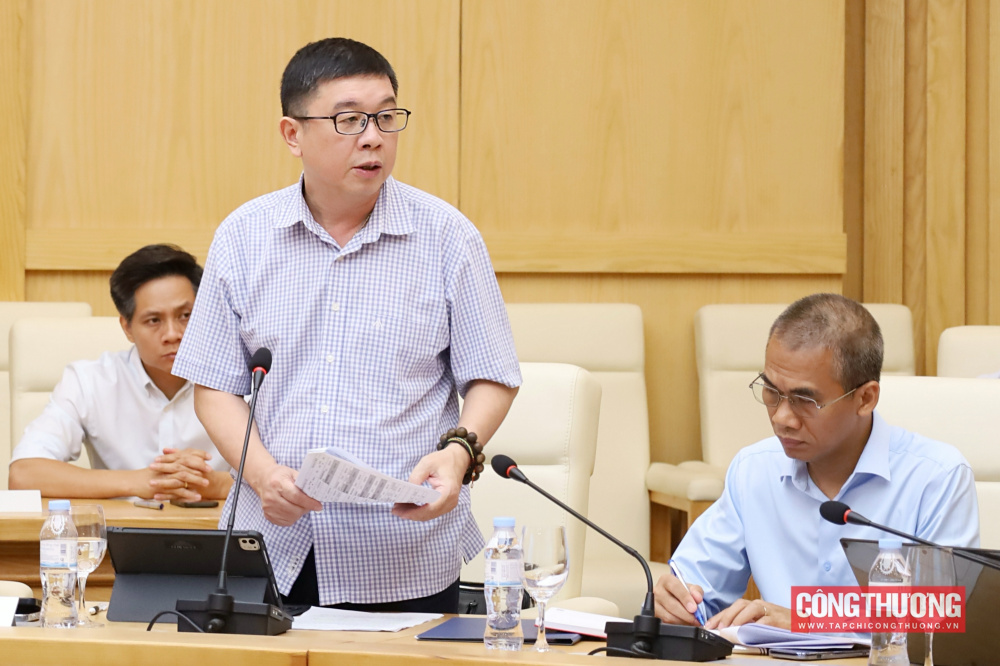 Tham dự cuộc họp có đại diện các đơn vị thuộc Bộ Công Thương và đại diện các đơn vị cung cấp và sử dụng than cho sản xuất điện