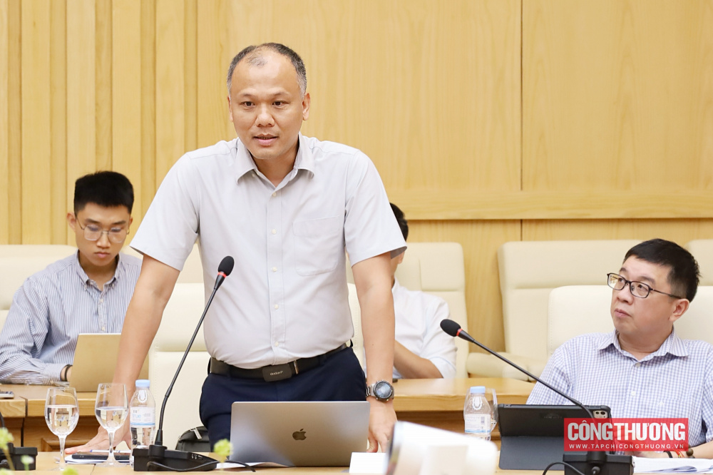 Tham dự cuộc họp có đại diện các đơn vị thuộc Bộ Công Thương và đại diện các đơn vị cung cấp và sử dụng than cho sản xuất điện