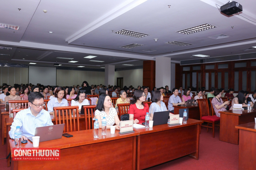 Bộ Công Thương tổ chức lớp bồi dưỡng chuyên sâu về ứng dụng AI cho khối báo chí, truyền thông
