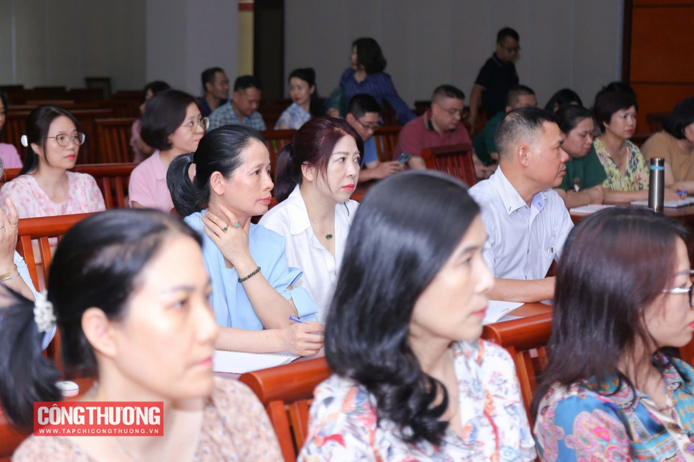 Bộ Công Thương tổ chức lớp bồi dưỡng chuyên sâu về ứng dụng AI cho khối báo chí, truyền thông
