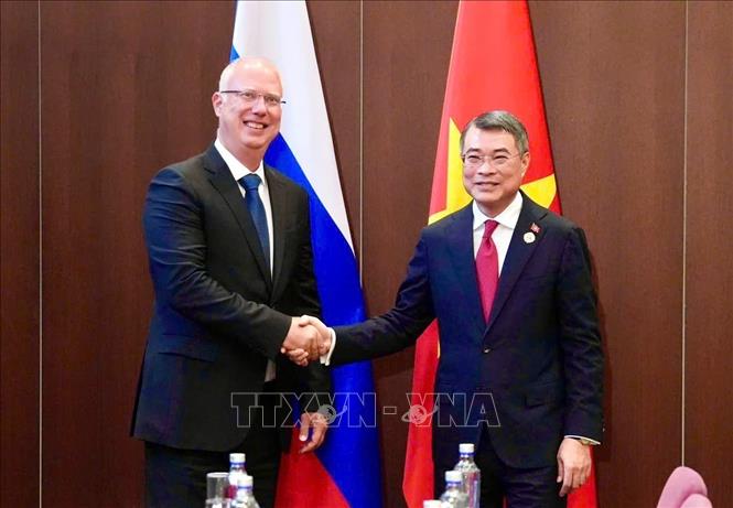 Thủ tướng Chính phủ Lê Minh Hưng tiếp Tổng Giám đốc Quỹ Đầu tư trực tiếp Nga Kiril Dmitriev. (Ảnh: TTXVN)