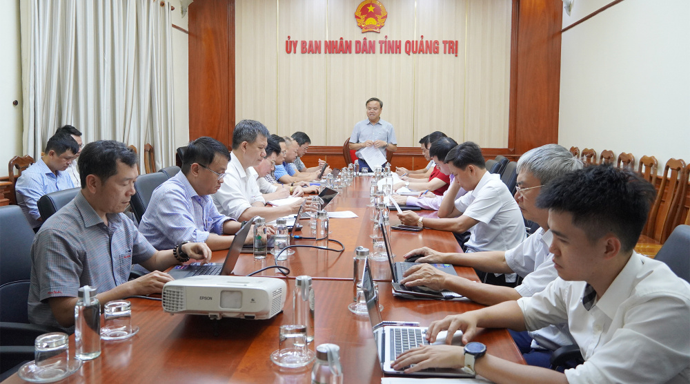 UBND tỉnh có buổi làm việc với các sở, ngành, đơn vị, địa phương liên quan để đánh giá tình hình và tháo gỡ vướng mắc trong triển khai các dự án điện theo điều chỉnh Quy hoạch điện VIII.