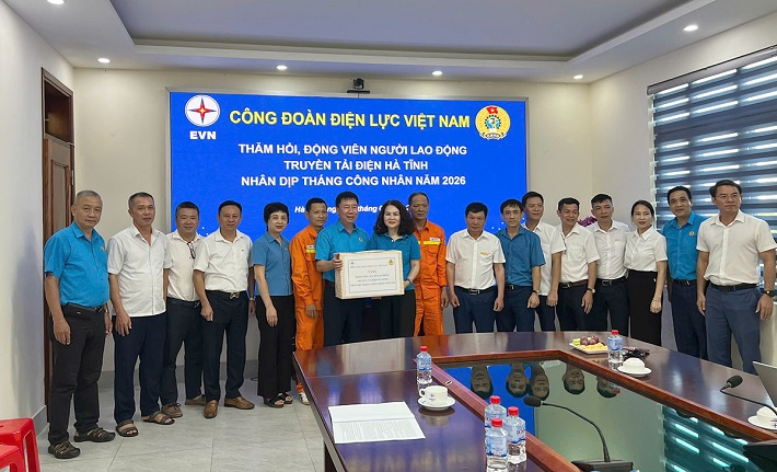 Tháng công nhân