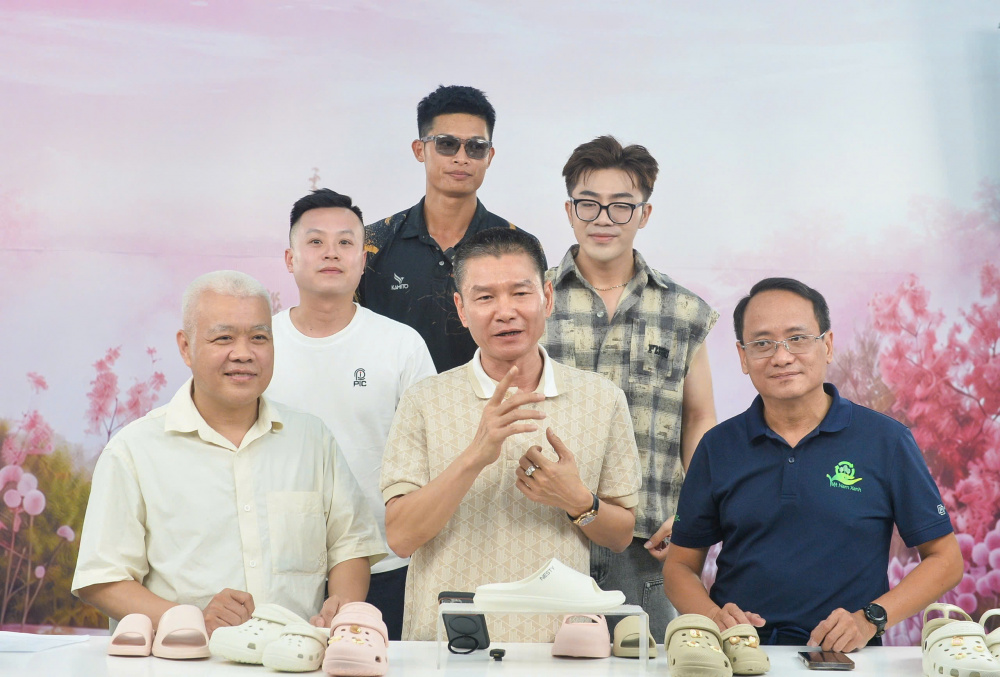 thương mại điện tử