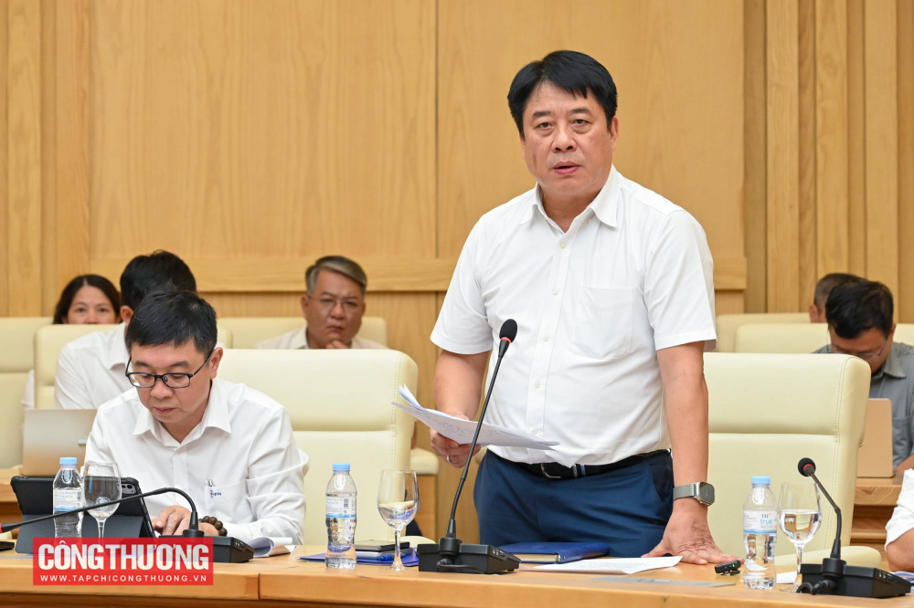 Ông Nguyễn Anh Tuấn - Tổng giám đốc EVN báo cáo về tình hình cung ứng điện 6 tháng đầu năm 2026