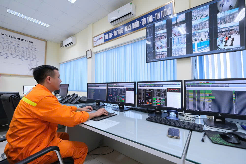 PTC1 giữ vững vận hành lưới điện trong cao điểm nắng nóng