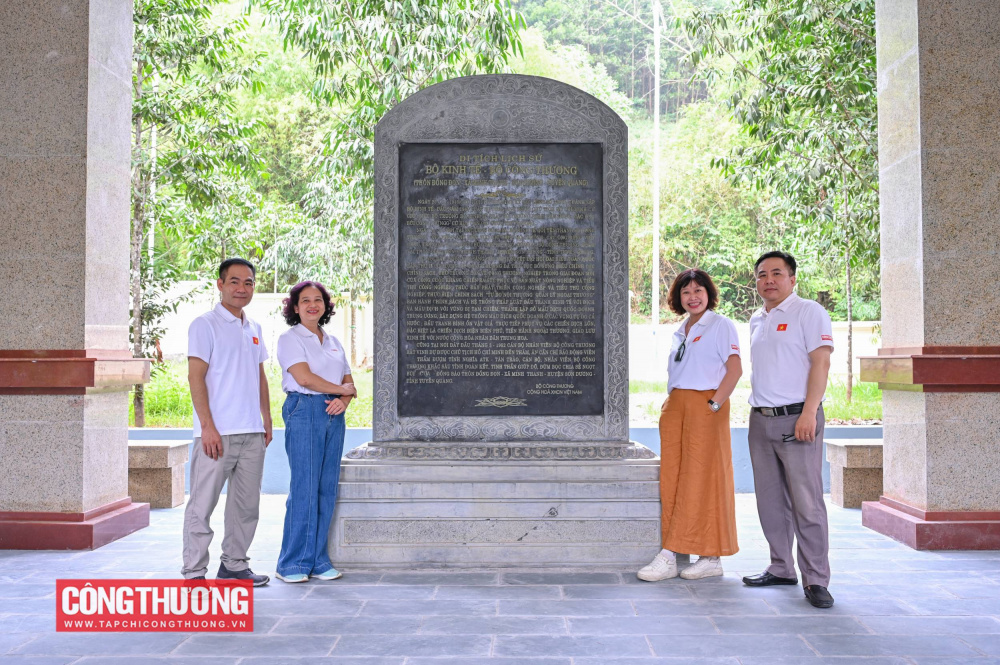 Về nguồn
