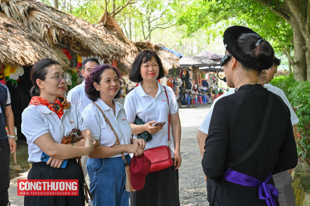 Về nguồn