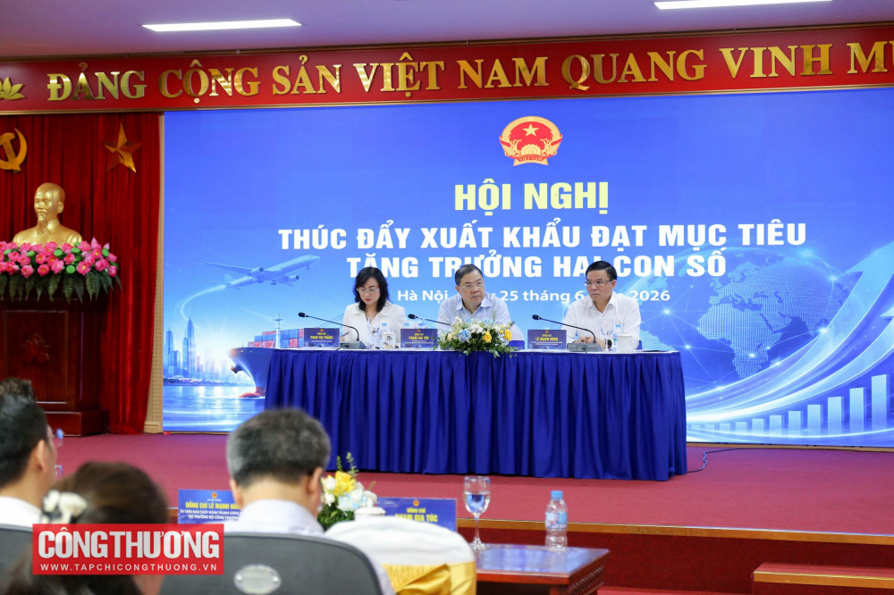 chủ tọa