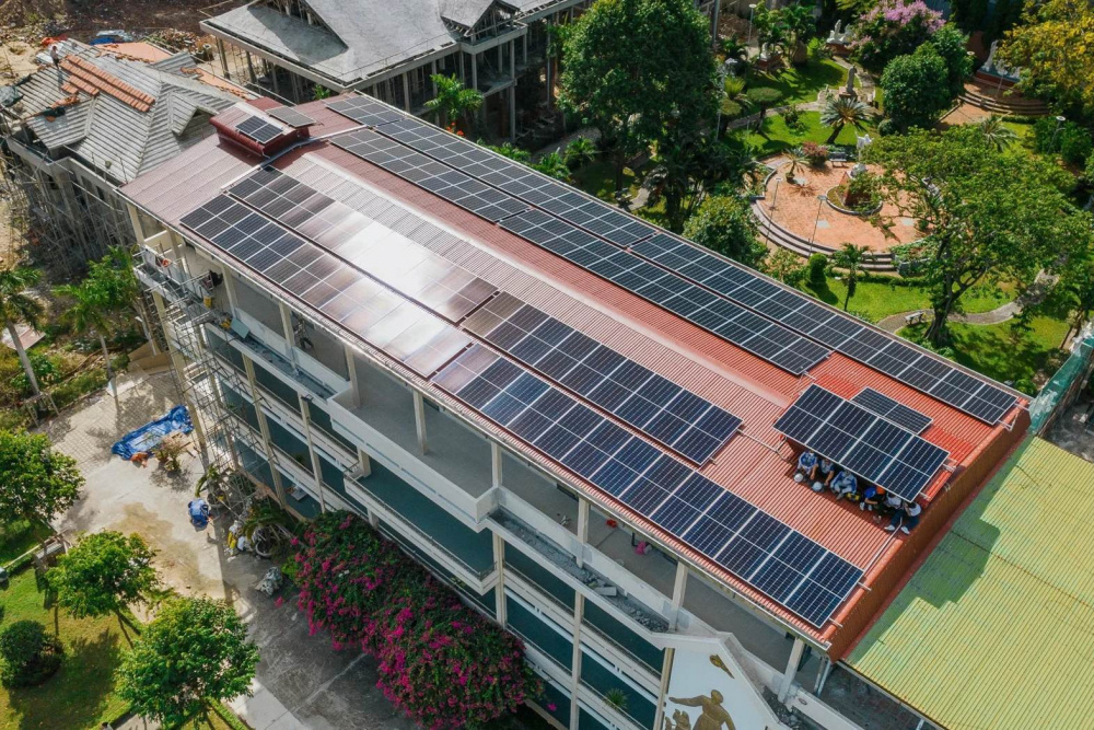 Quy định mới nâng tỷ lệ sản lượng điện dư của điện mặt trời mái nhà tự sản xuất, tự tiêu thụ được phép bán từ 20% lên tối đa 50%
