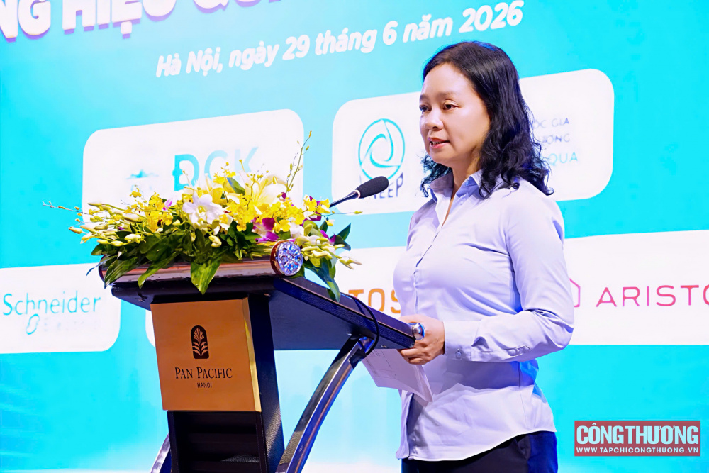  Bà Nguyễn Thị Lâm Giang - Cục trưởng Cục Đổi mới sáng tạo, chuyển đổi xanh và Khuyến công, Bộ Công Thương