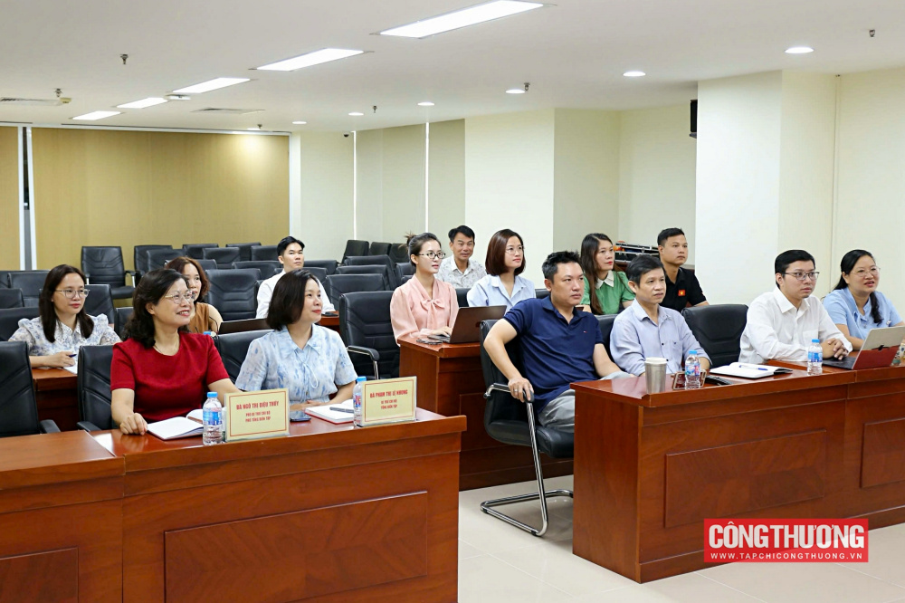 Đảng ủy Bộ Công Thương tham dự Hội nghị toàn quốc quán triệt Nghị quyết về phát triển kinh tế có vốn đầu tư nước ngoài