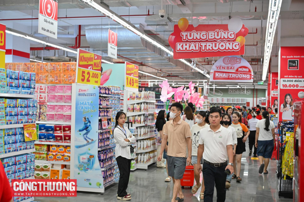 Phát triển thị trường trong nước thành "điểm tựa quan trọng cho tăng trưởng", góp phần đạt mục tiêu tăng trưởng kinh tế 2 con số