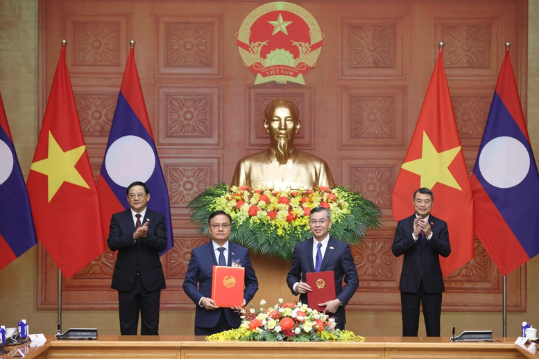 hợp tác tài chính