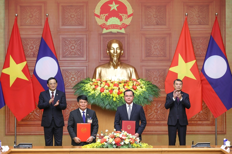 hợp tác dân tộc